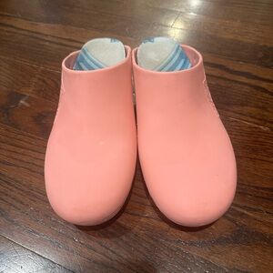 Women's Coral Mules